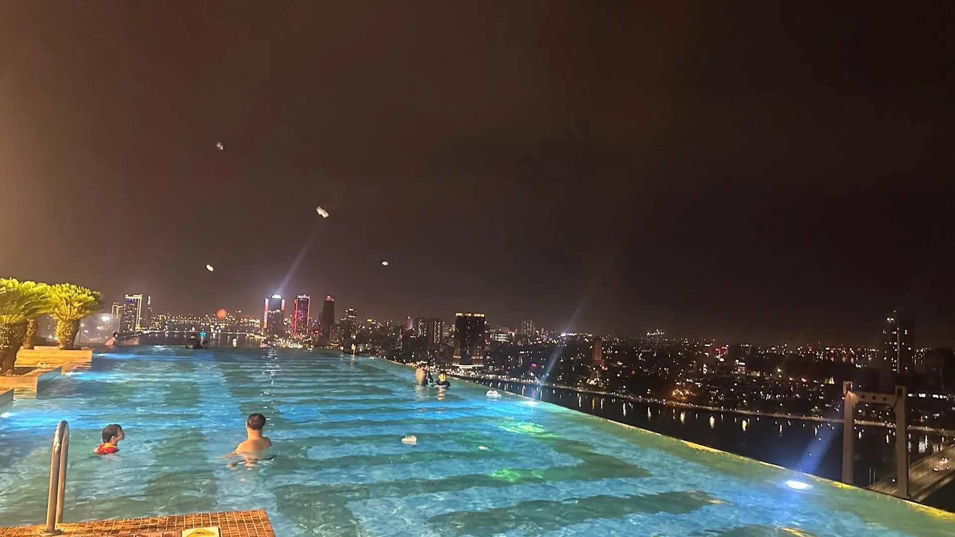 Golden Bay Apartment Ocean View Da Nang