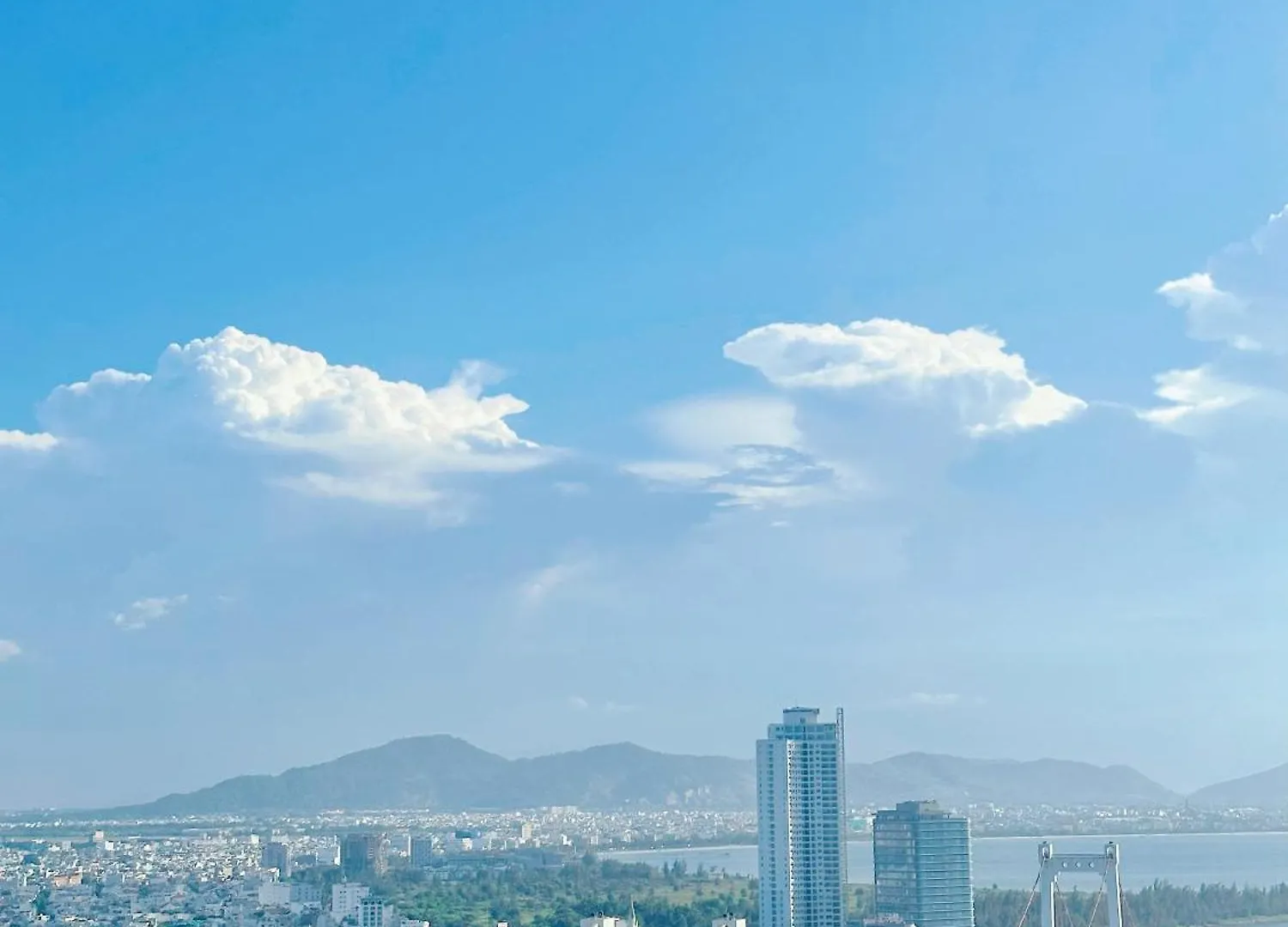 Golden Bay Apartment Ocean View Da Nang 0*,