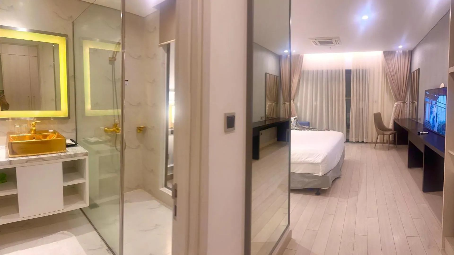 Golden Bay Apartment Ocean View Da Nang Vietnam