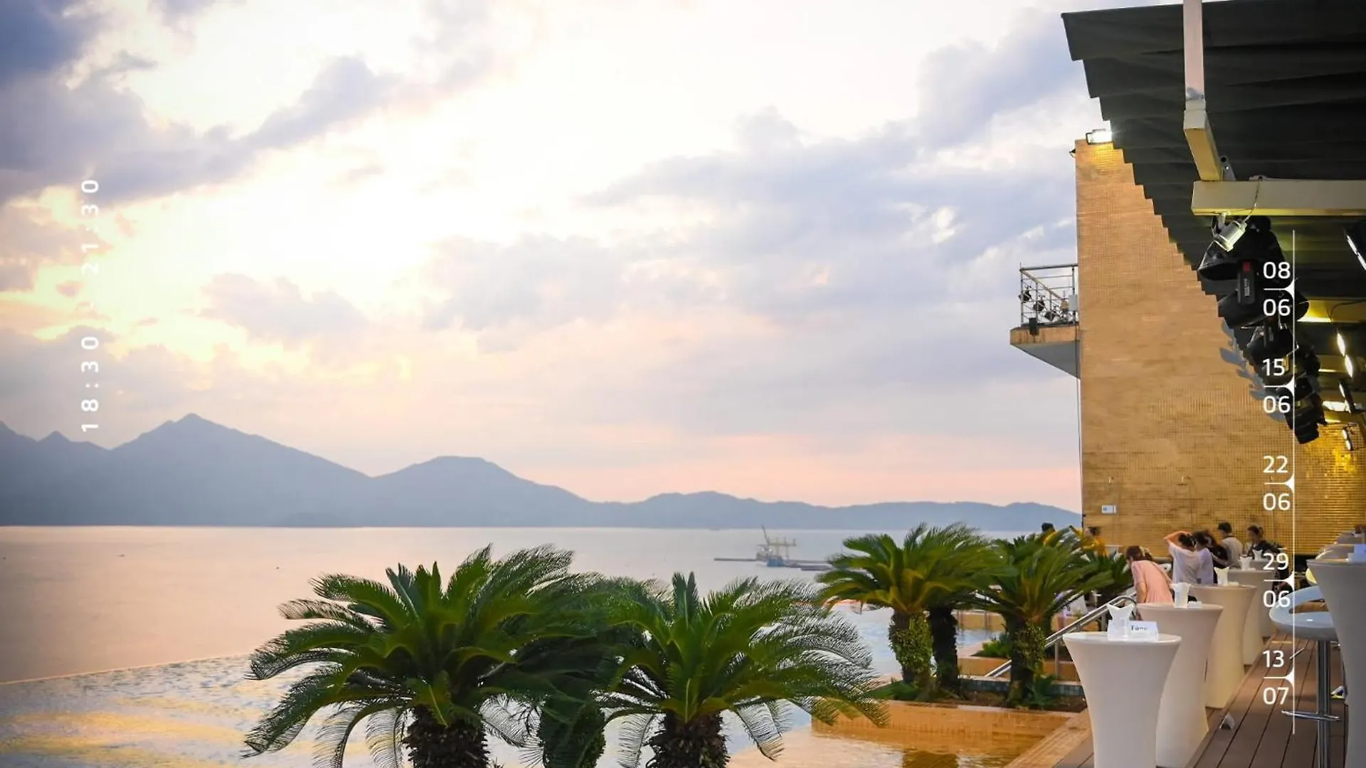 Golden Bay Apartment Ocean View Da Nang 0*,